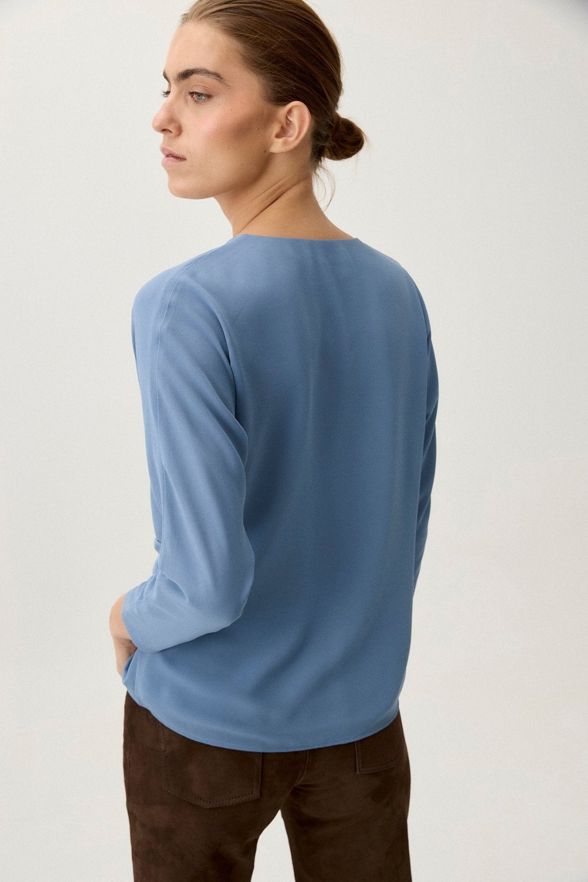 Alicia Montoya - Blusa Azul Niebla
